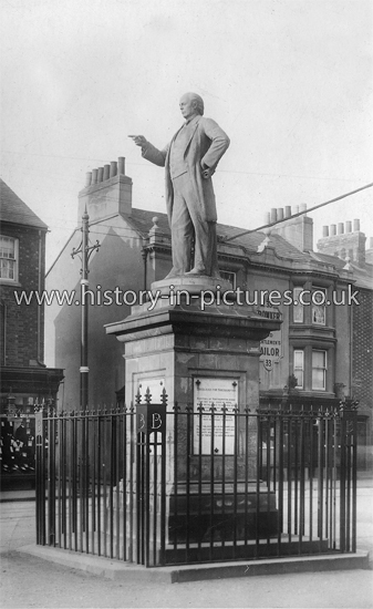 Bradlaugh's Monument, Northampton, c.1912
